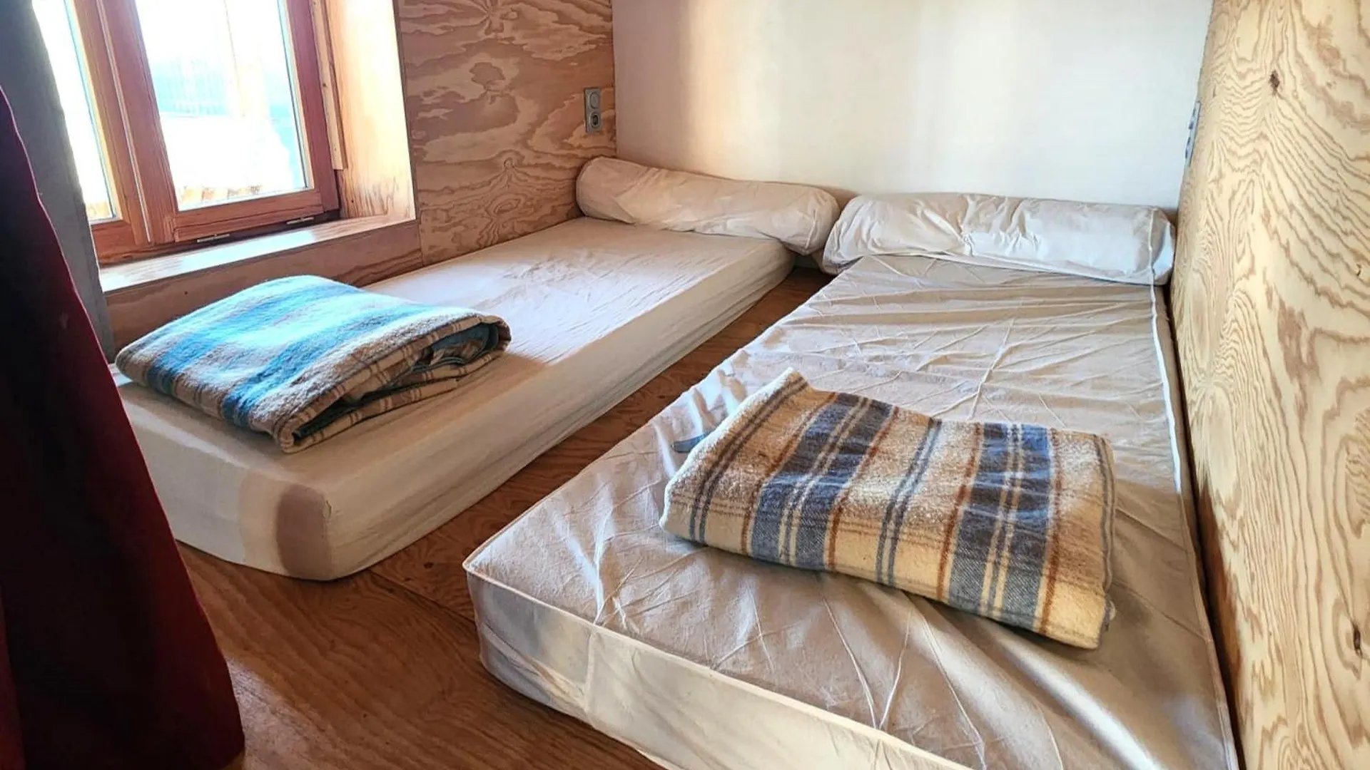 Ostal Ile De Batz - Auberge De Jeunesse Hostel